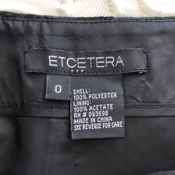 Chic Black Pencil Skirt - Picture 4 of 8